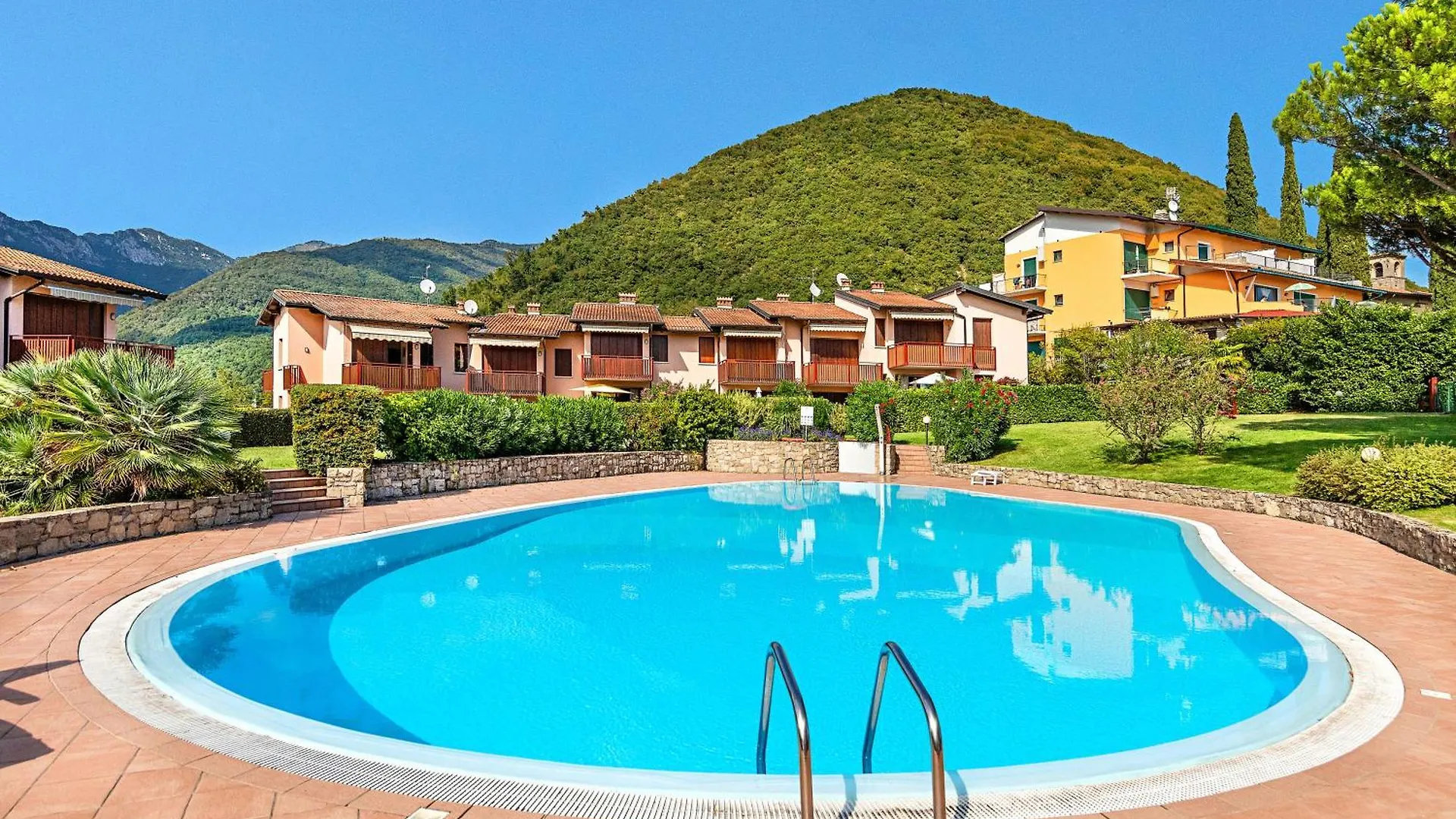 Апартаменты Poggio San Michele 2 By Wonderful Italy Гардоне Ривьера